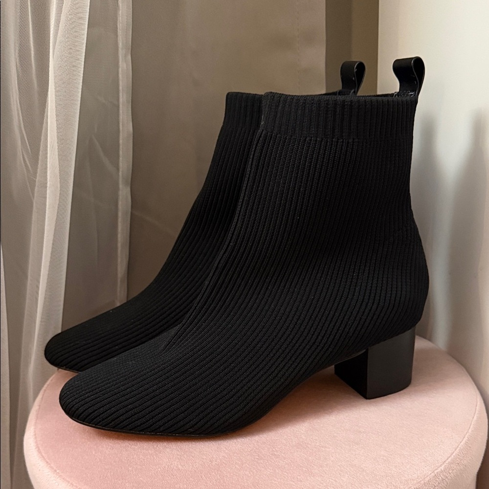 NWT Neely Black Knit Sock Booties with Block Heel